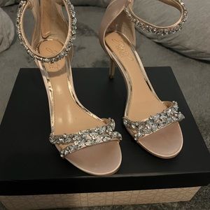 Size 6.5 Badgley Mischka heels